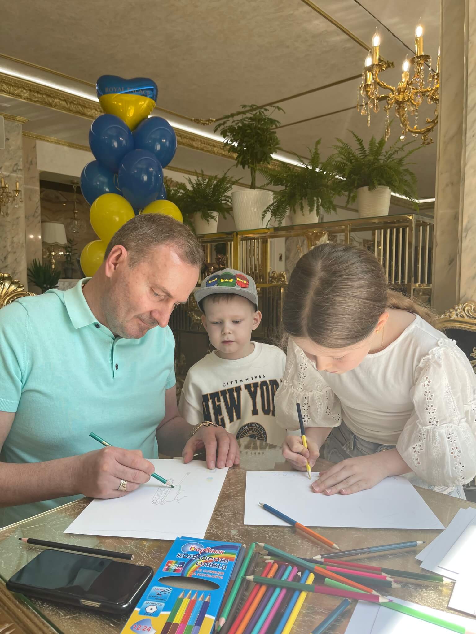 Сьогодні 18-го червня в Україні відзначають День батька
